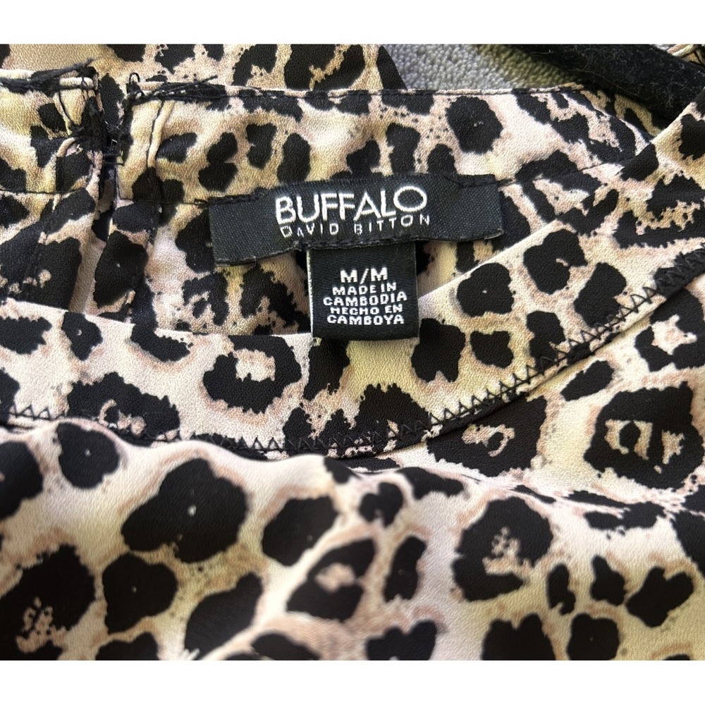 Buffalo David Bitton Blouse Womens M Tan Black Leopard Print Chic Safaricore - Picture 6 of 7